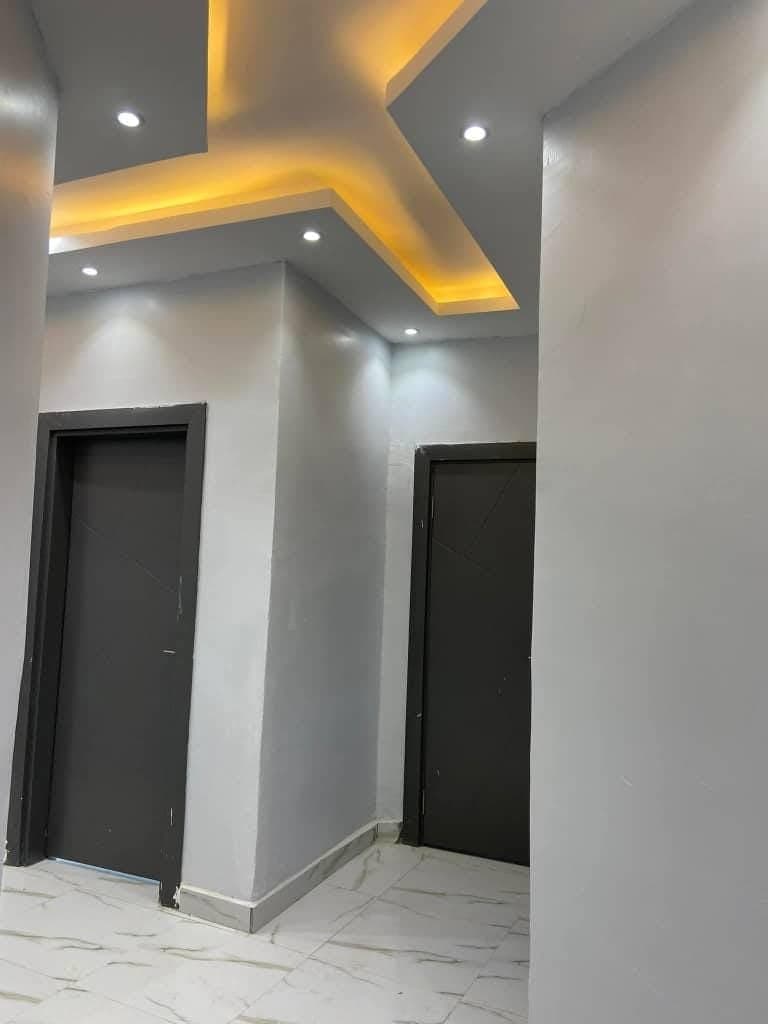 Entryway Finish
